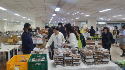 현대그린푸드 주관, 현대아산병원 참송이버섯 특별 판매 행사_03.20